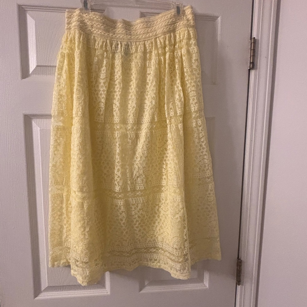 Metro Wear Light Yellow Lace A-Line Skirt